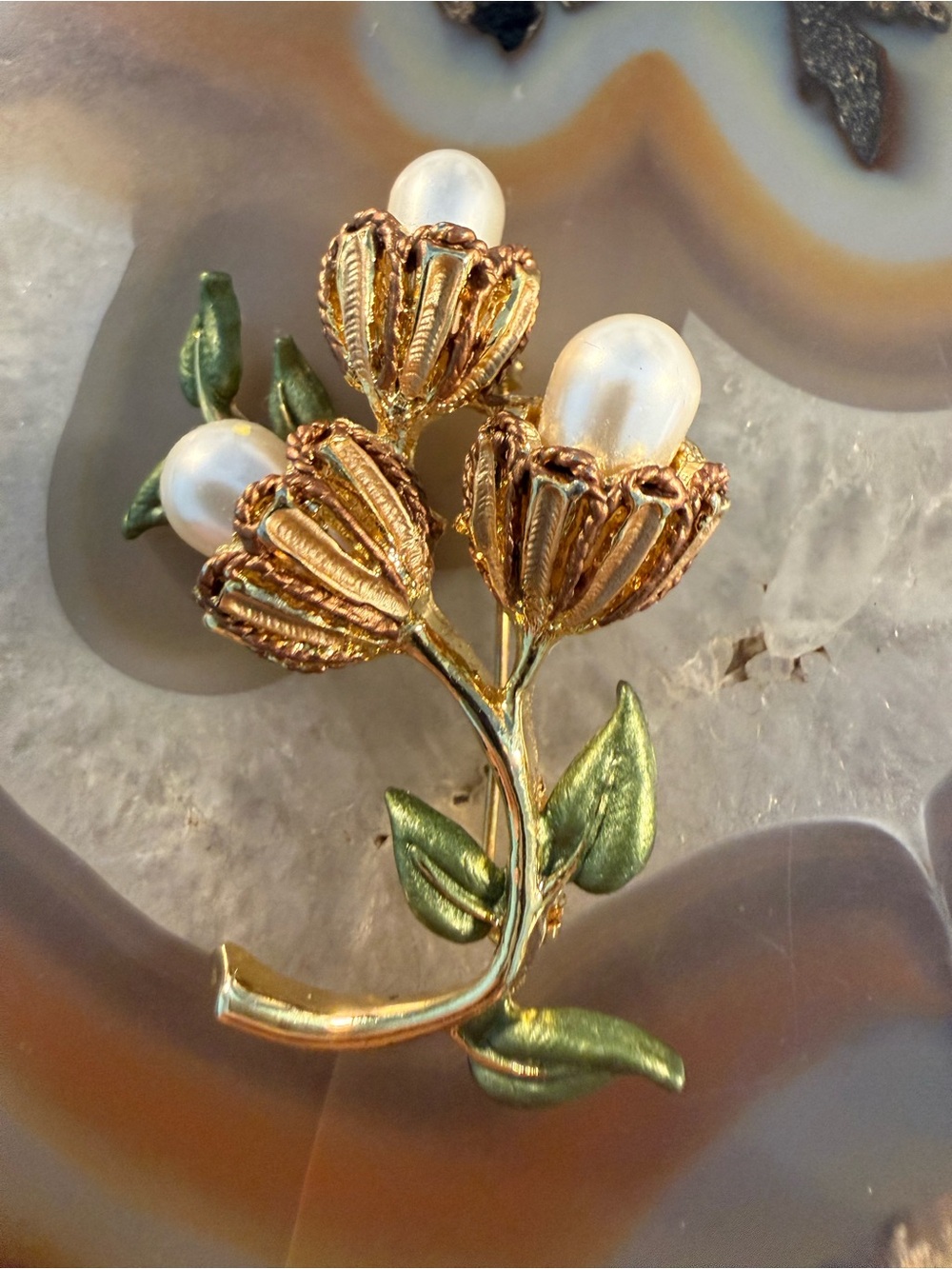 Vintage Floral Pearl & golden Brooch w Green enamel Leaves Guc
